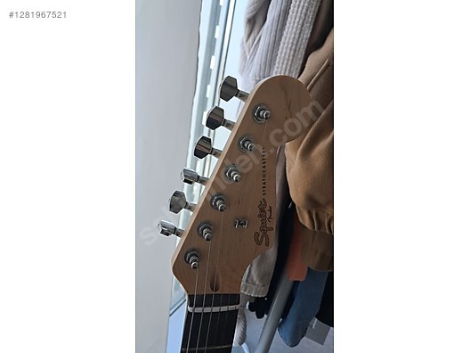 Squier Elektro Gitar