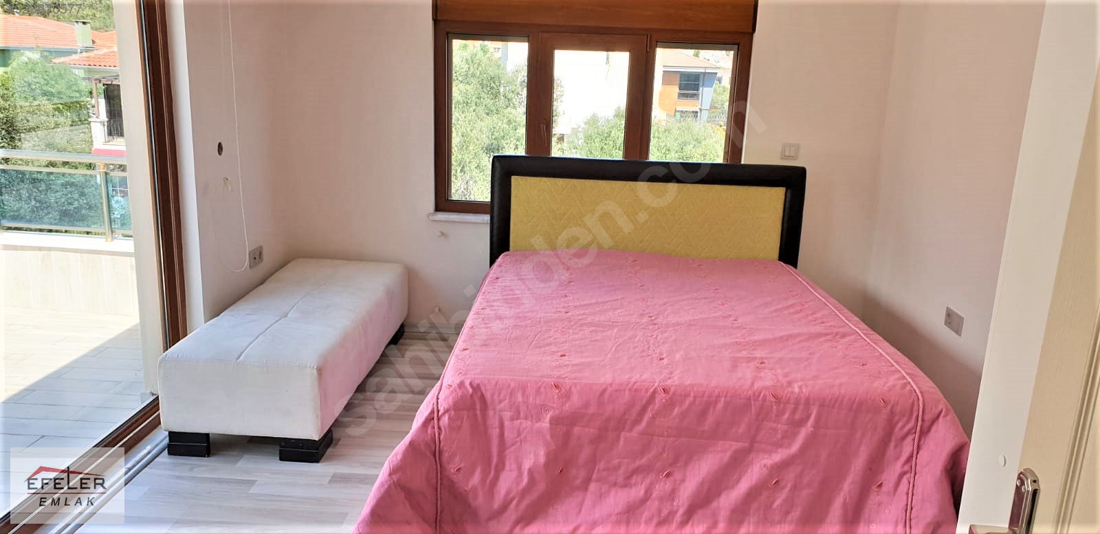 EFELER EMLAK KÜÇÜKKUYU�DA DENİZ KENARINDA SEZONLUK 1+1 DAİRE