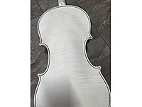 Ham el yapımı kemanlar