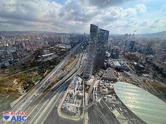 ATAŞEHİR METROPOL İSTANBUL' DA YÜKSEK KAT 1+0 OFİS TEK YETKİLİ