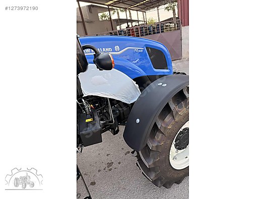 Machinery / Agricultural Machines / Tractors / New Holland / T4.75S