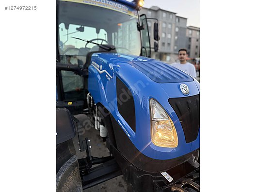 Machinery / Agricultural Machines / Tractors / New Holland / T4.70S