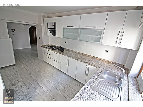 pamuklarda cadde uzerinde yapili ara katta 3 1 satilik daire satilik daire ilanlari sahibinden com da 978972967
