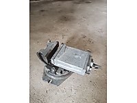 açılı freze mengenesi