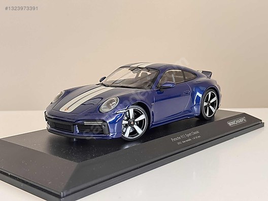 Minichamps Diecast Model 1:18 Porsche Araba - 1323973391
