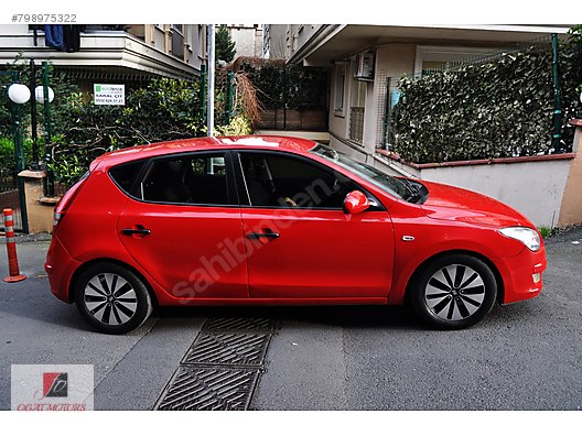 2011 Kirmizi Arabalar Kirmizi Araba Resimleri Alfa Romeo Cars Alfa Romeo Sports Cars