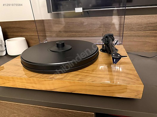 Project 2Xperience Classic pikap ve Ortofon 2M Blue kafa ile Project 2Xperience Classic pikap ve Ortofon 2M Blue kafa ile
