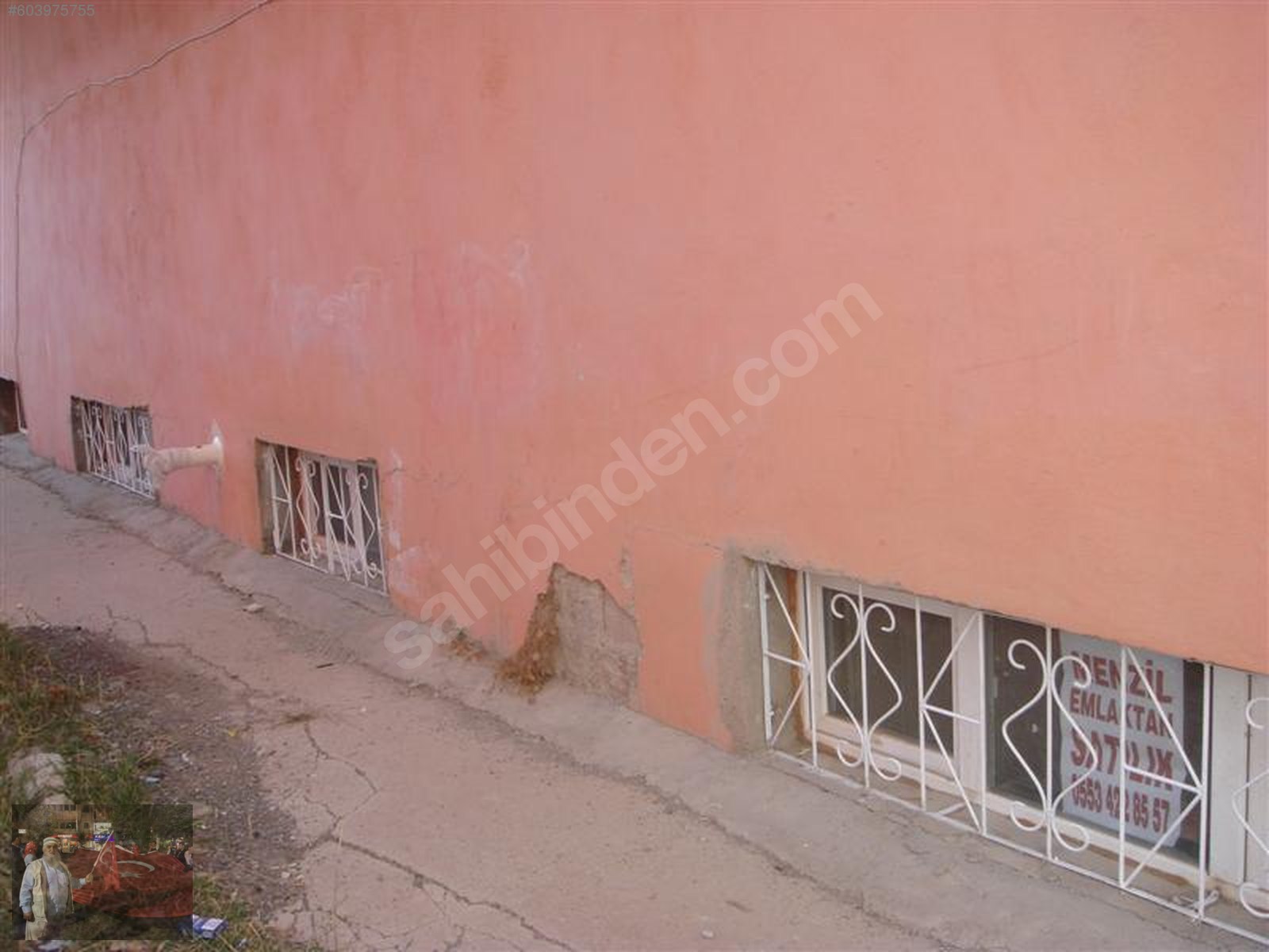 Emlak Ofisinden 2+1, 70 m² Satılık Daire 53.000 TL�ye