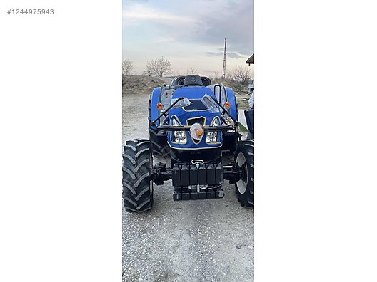 Machinery / Agricultural Machines / Tractors / New Holland / TD4.78B