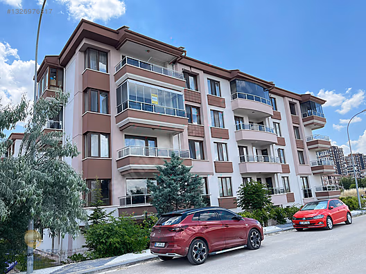 SELÇUKLU'DA SİTE İÇİ AKARÇAY MANZARALI-AR­AKAT-AFJETLİ LÜKS 4+1