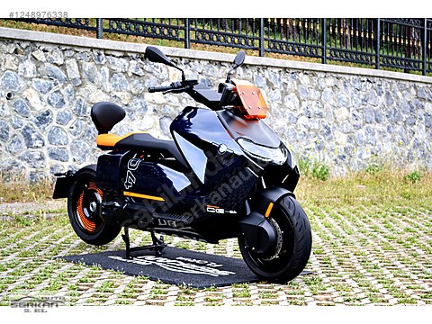 2023 BMW CE 04+HIZLI ŞARJ+GERİ VİTES+ELCİK ISITMA+(MET.LACİVERT)