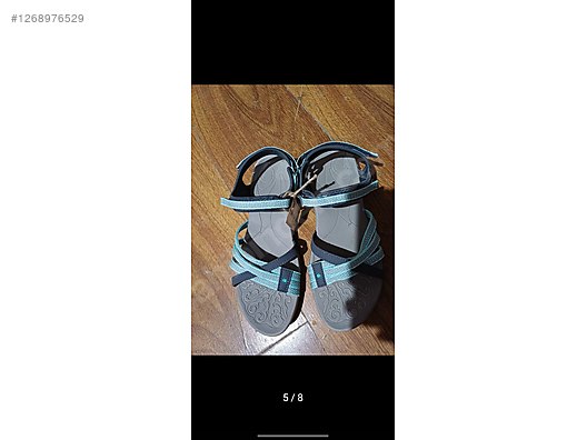 Used & Brand New Items / Clothing & Accessories / Women / Shoes / Slippers & Sandals