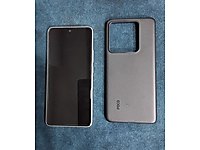 Poco M7 Pro Modelidir. 12 GB Rem 256 GB hafıza 50 mp kamera