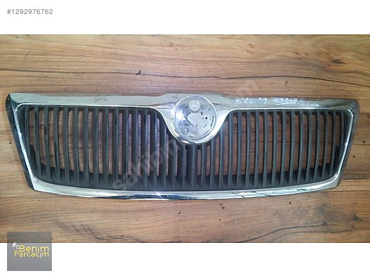 SKODA OCTAVİA 2005 SORNASI ÖN PANJUR NİKELAJ ÇERÇEVELİ 1Z0853668