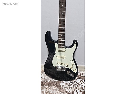 İkinci El ve Sıfır Alışveriş / Müzik / Müzik Aletleri / Telli Çalgılar / Gitar / Elektro