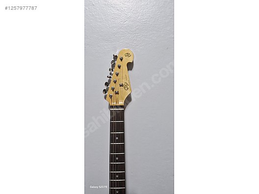 İkinci El ve Sıfır Alışveriş / Müzik / Müzik Aletleri / Telli Çalgılar / Gitar / Elektro