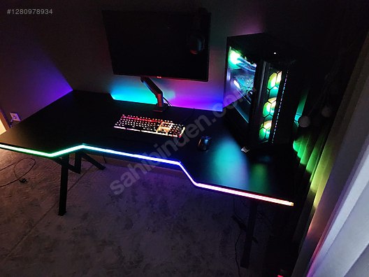 Used & Brand New Items / Gaming & Gamers Exclusive / Gaming Equipment / Gaming Desk