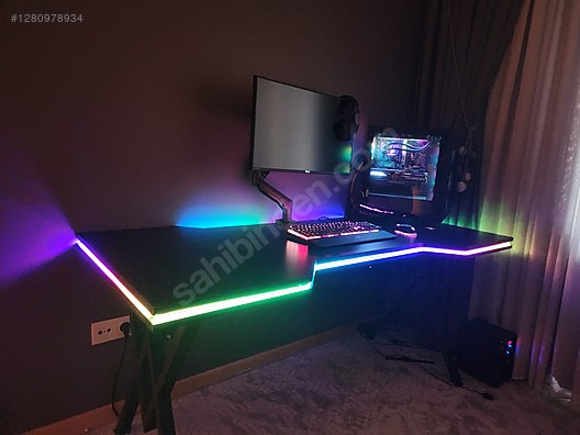 Used & Brand New Items / Gaming & Gamers Exclusive / Gaming Equipment / Gaming Desk