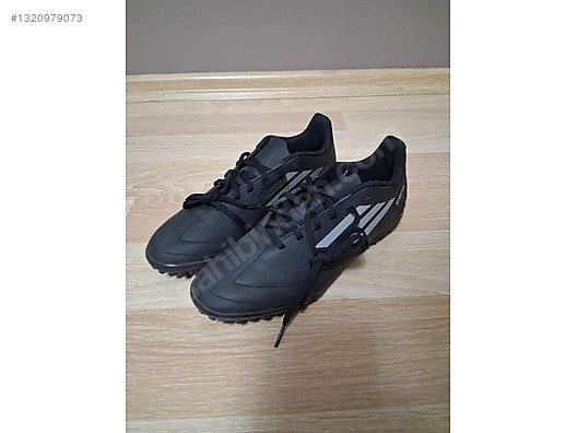 裏 Çivisiz Siyah 42.5 Numara Adidas Krampon & Ayakkabı - 1320979073