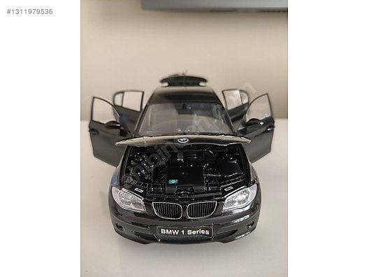 Kyosho Diecast Model 1:18 BMW Araba - 1311979536