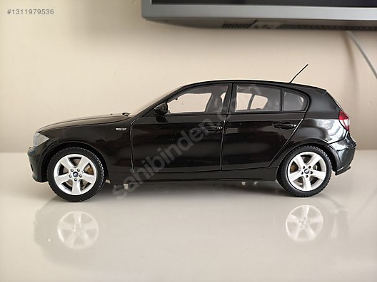 Kyosho Diecast Model 1:18 BMW Araba - 1311979536