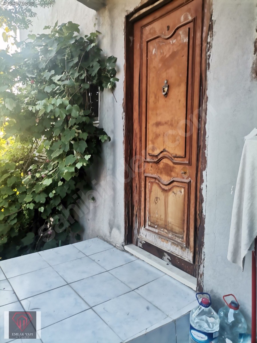 Müstakil arsa üzerinde 2 katlı ev Satılık Bina İlanları sahibinden