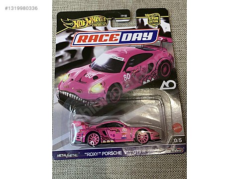 ホットウィール ROXY PORSHE 911 GT3 R Hotwheels Porsche 911 GT3 R 