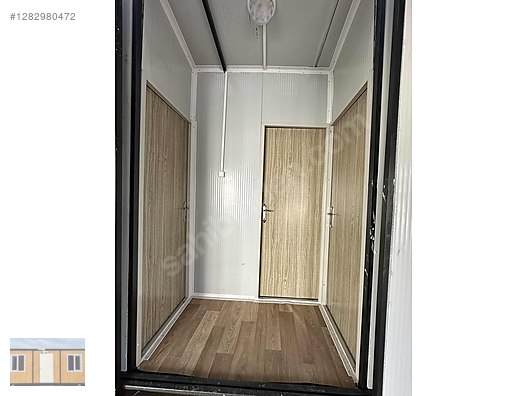 Machinery / Industrial / Containers & Cabins / Containers