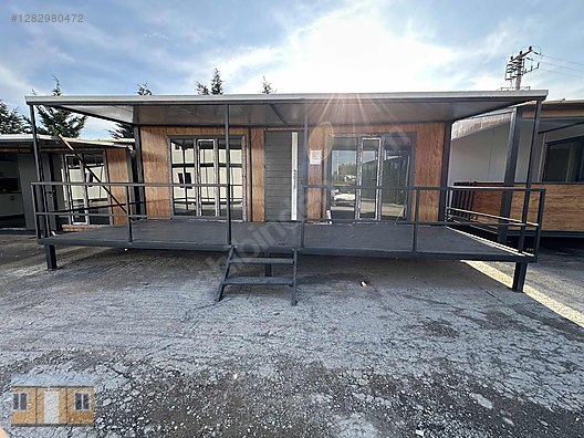 Machinery / Industrial / Containers & Cabins / Containers