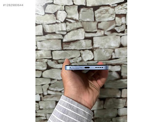 Used & Brand New Items / Cell Phones & Accessories / Cell Phones / Realme / 12