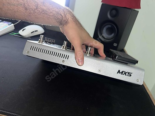 Headrush MX5 Silver Special Edition - Prosesör ve Diğer Enstrüman