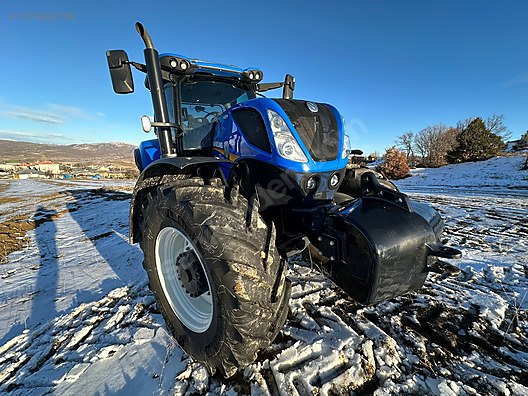 Machinery / Agricultural Machines / Tractors / New Holland / T7.230