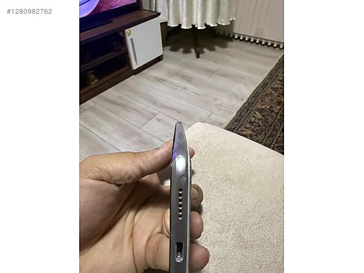 Used & Brand New Items / Cell Phones & Accessories / Cell Phones / Huawei / P9 Lite (2017)