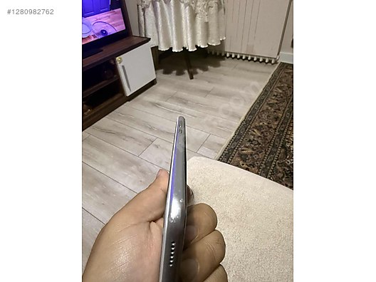 Used & Brand New Items / Cell Phones & Accessories / Cell Phones / Huawei / P9 Lite (2017)