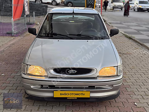 KREDİ KARTINA 12 TAKSİTLE MUAYENELİ 1995 FORD ESCORT...