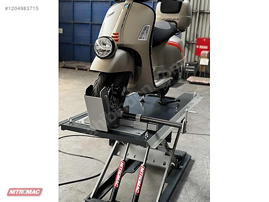 Machinery / Industrial / Industrial Machines / Automotive