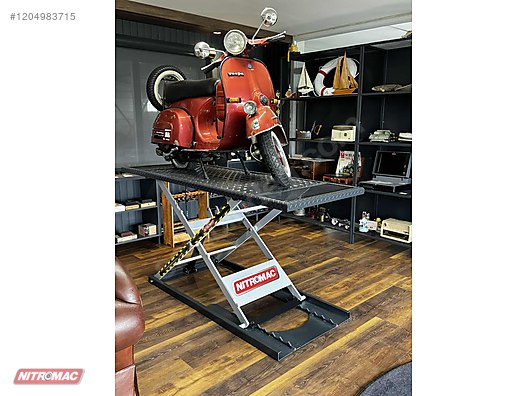 Machinery / Industrial / Industrial Machines / Automotive