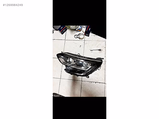 260601122R RENAULT Megane Renault Megane 4 Sol Far Touch 260601122R Hatasız Far OEM 260601122R Oto Mavili
