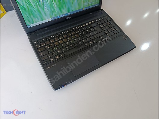 Fujitsu / FUJİTSU LİFEBOOK A555 15.6HD/İ3 4.NESİL/4GB RAM/İNTELHD