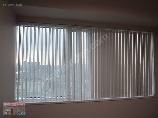 Used & Brand New Items / Home Decor / Home Textiles / Curtains & Sheers