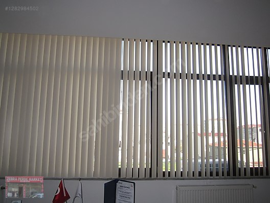 Used & Brand New Items / Home Decor / Home Textiles / Curtains & Sheers