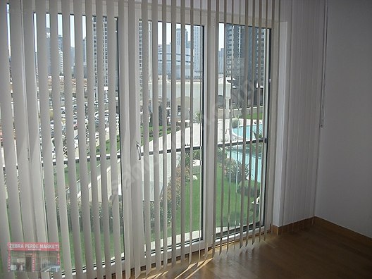 Used & Brand New Items / Home Decor / Home Textiles / Curtains & Sheers