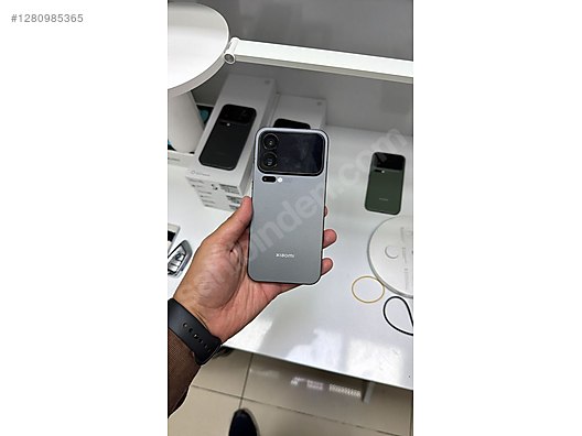 Used & Brand New Items / Cell Phones & Accessories / Cell Phones / Xiaomi / 17 Pro