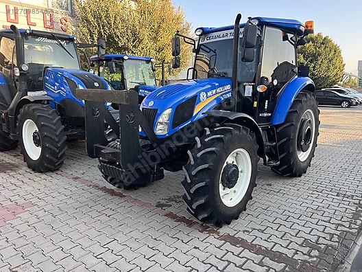 Machinery / Agricultural Machines / Tractors / New Holland / TD90D