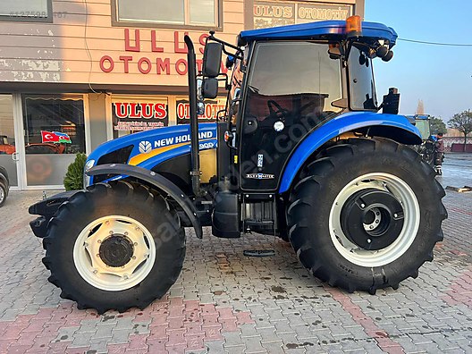 Machinery / Agricultural Machines / Tractors / New Holland / TD90D