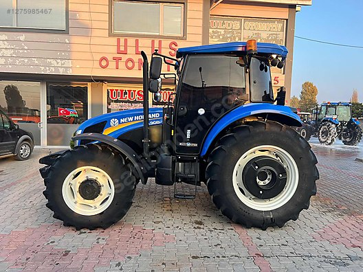 Machinery / Agricultural Machines / Tractors / New Holland / TD90D