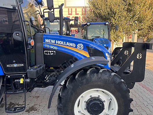 Machinery / Agricultural Machines / Tractors / New Holland / TD90D