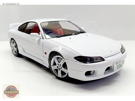 Solido Diecast Model 1:18 Nissan Araba - 1288985575