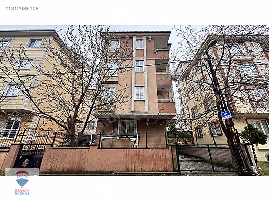 Ümraniye Esenşehirde Metroya Yakın Eşyalı 1+1 Kiralık Daire