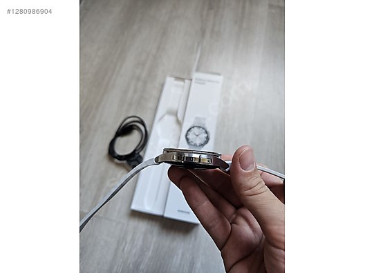 Used & Brand New Items / Cell Phones & Accessories / Wearable Technology / Smartwatch / Samsung